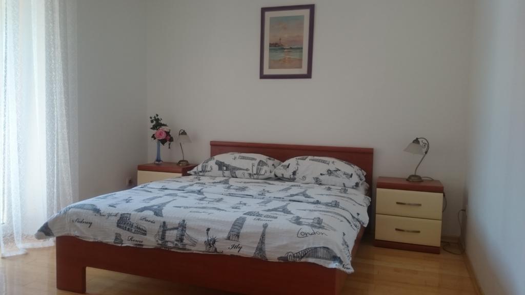 Apartment Tisno Buitenkant foto