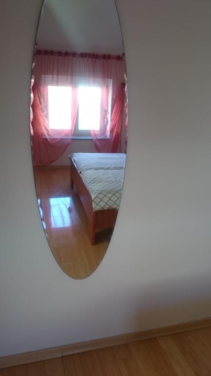 Apartment Tisno Buitenkant foto